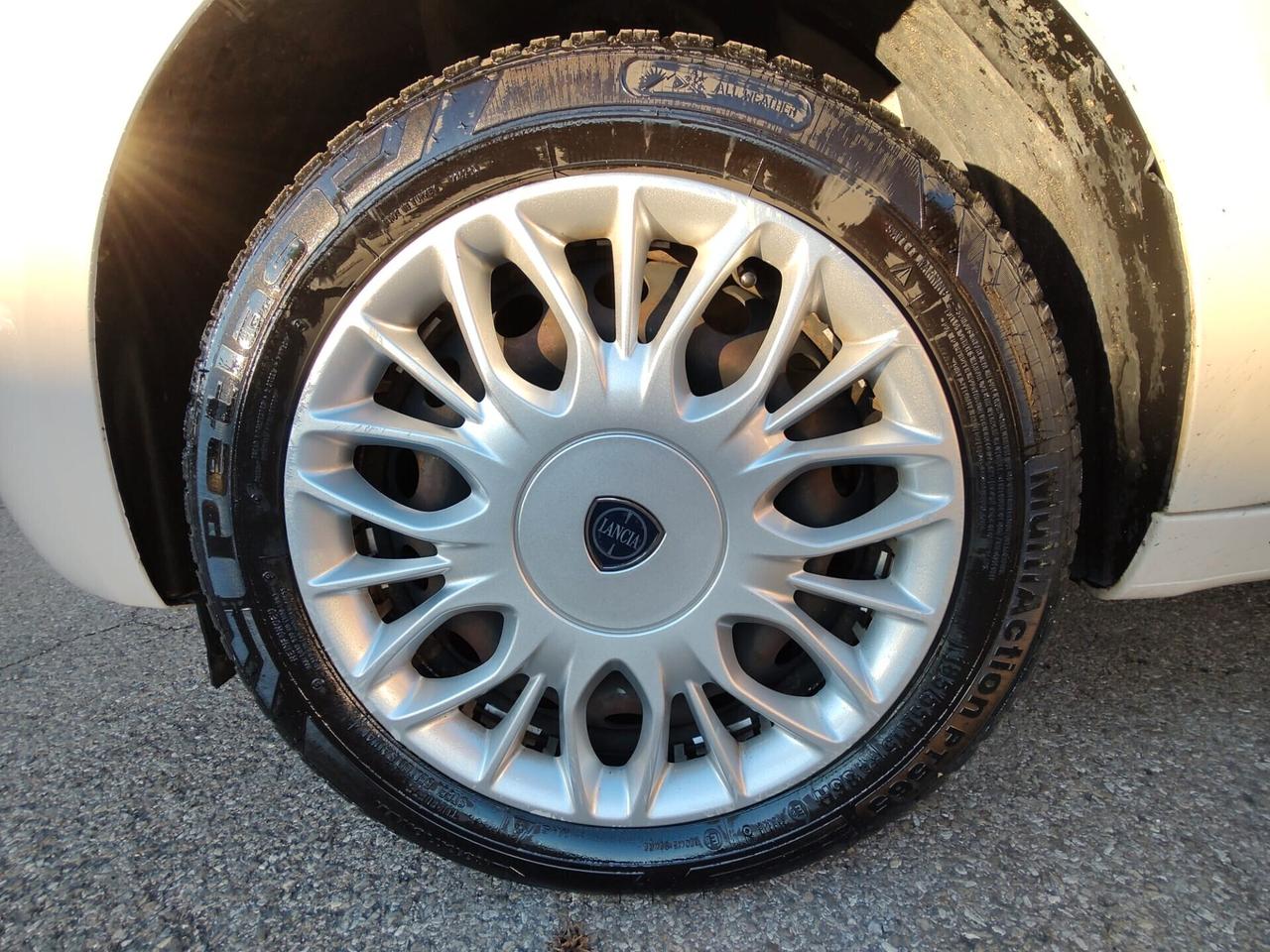 Lancia Ypsilon 1.2 , GPL, 5 PORTE ECOCHIC ELLE OK NEOPATENTATI, GARANZIA L.12 MESI