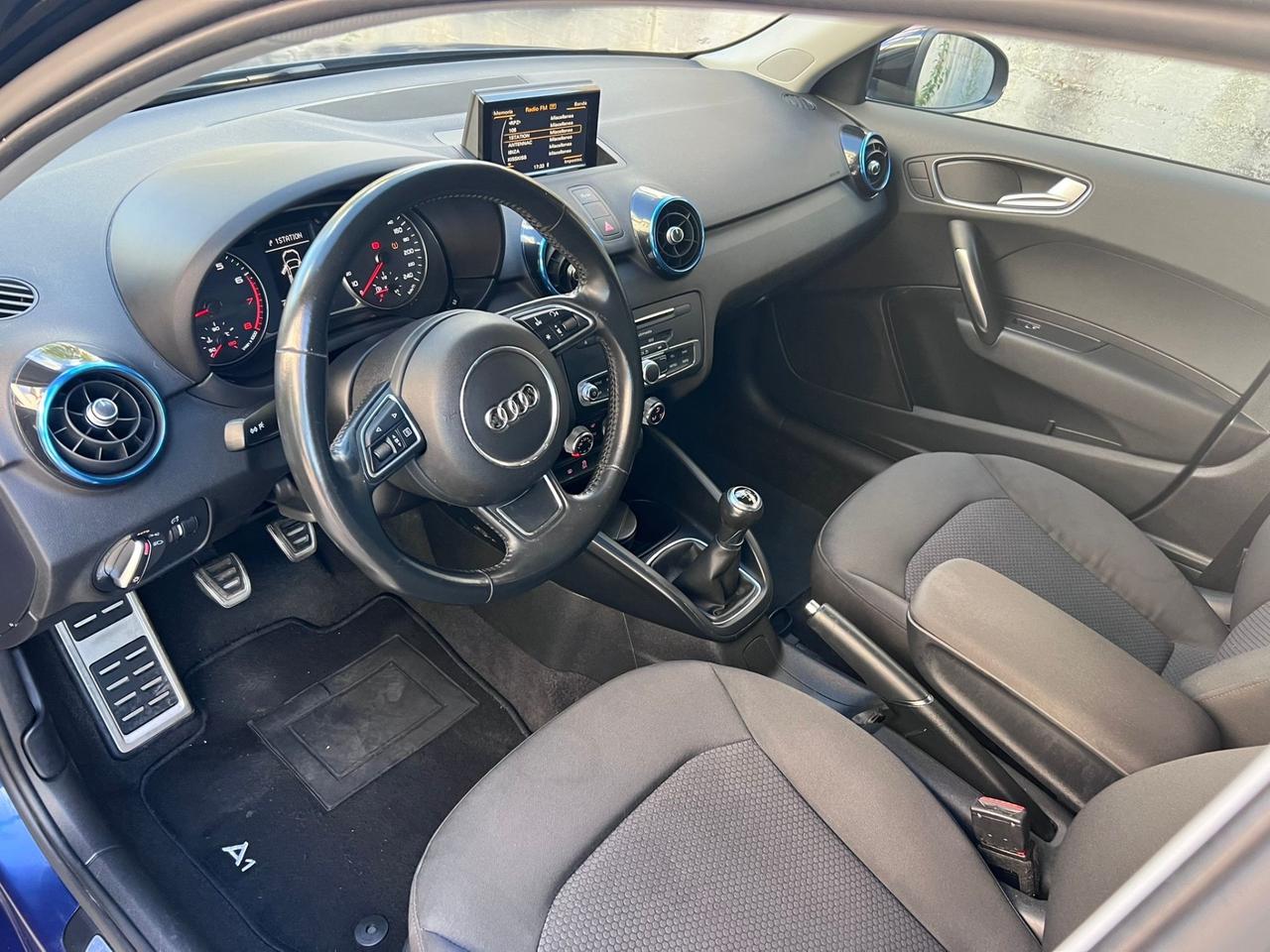 Audi A1 Sportback 1.0 82 CV TFSI Admired S-Line mtm