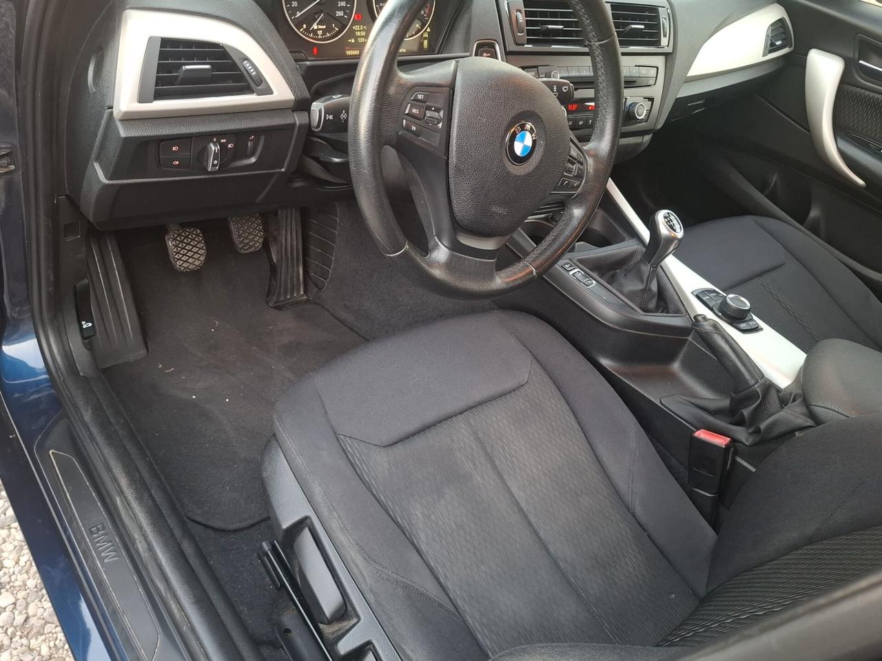 Bmw 114 114d 5p. Unique