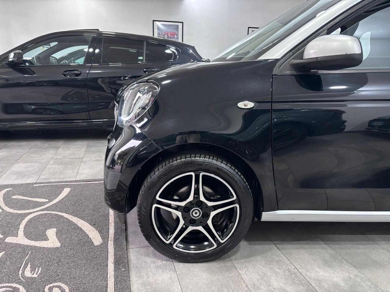 SMART FORFOUR 0.9 TWINAMIC TURBO PASSION TETTO-LED