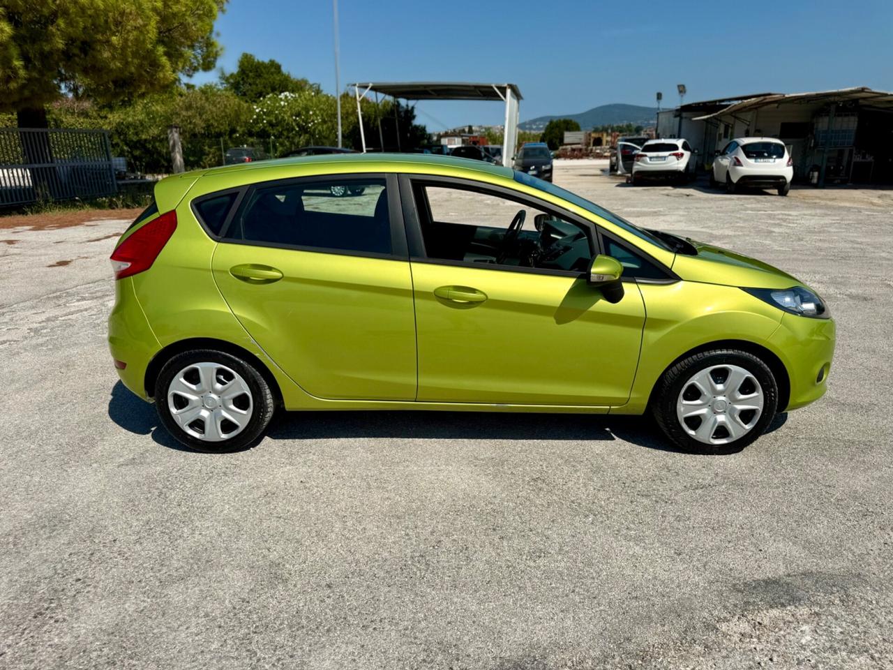 Ford Fiesta 1.2 benzina neopatentati UNIPRO