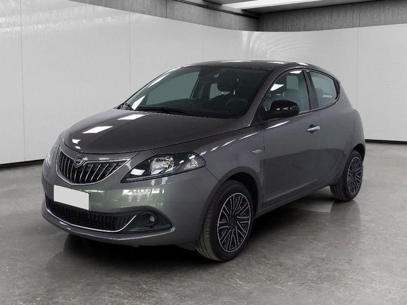 Lancia Ypsilon 1.0 firefly hybrid Gold s&s 70cv