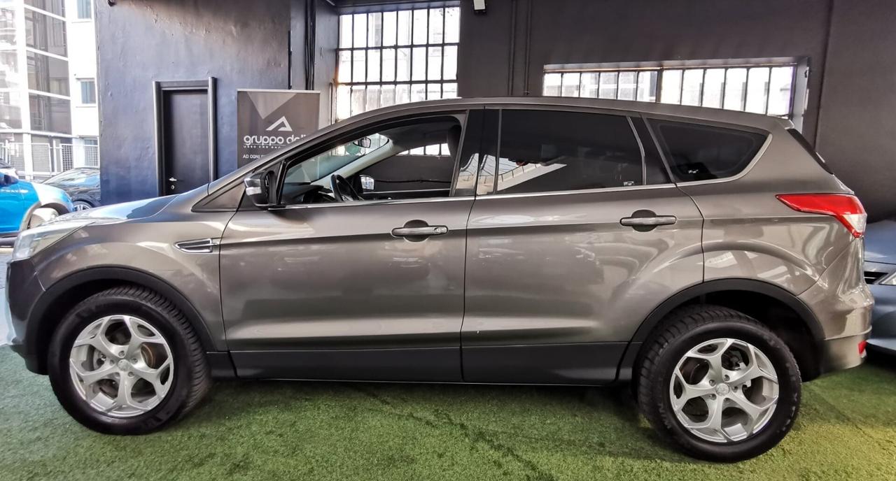 Ford Kuga 2.0 TDCI 140 CV 4WD Titanium LUX GARANZIA 12 MESI