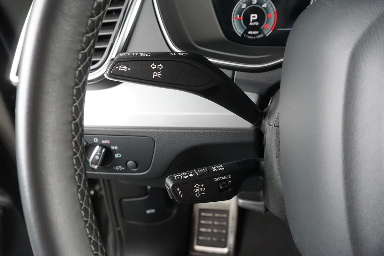 Audi Q5 SPB 40 TDI quattro S tronic S line Identity Black