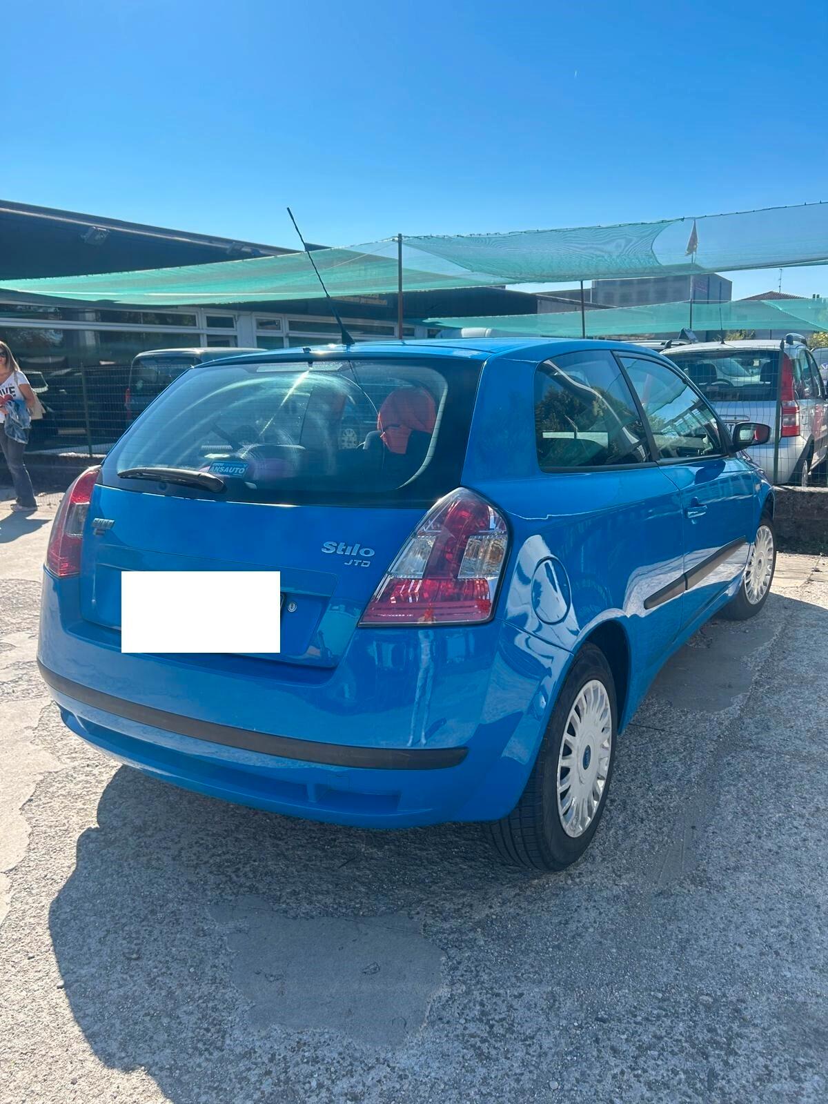 Fiat Stilo 1.9 JTD 3 porte Dynamic ok neo patentati