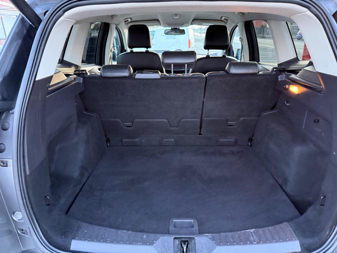 Ford Kuga 2.0 TDCI 140 CV 4WD Titanium