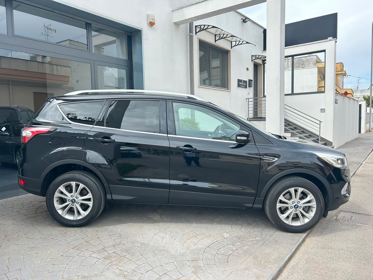 Ford Kuga 1.5 TDCI 120 Cv TITANIUM NAVI/RET-2018