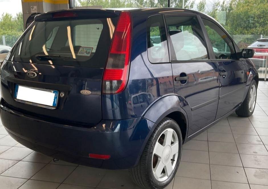 Ford Fiesta 1.4 16V 5p. Zetec - NEOPATENTATI