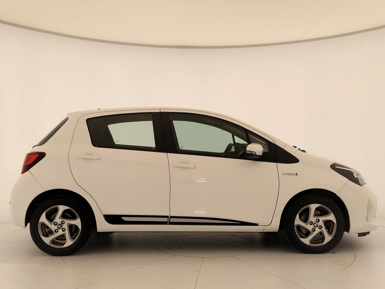 Toyota Yaris 1.5 Hybrid - NEOPATENTATI