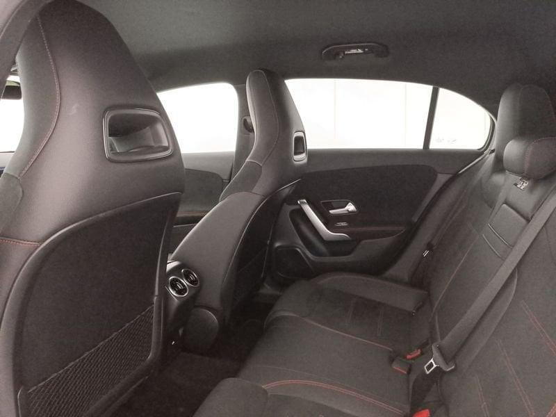 Mercedes-Benz Classe A - W177 2023 A 180 d AMG Line Advanced Plus auto