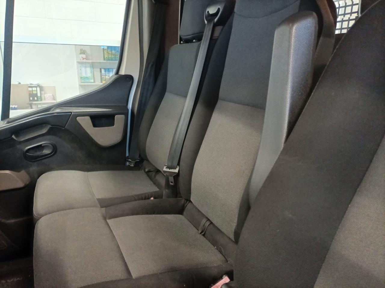 Renault Master T35 2.3 dCi/125 PL-DC Cabinato E5