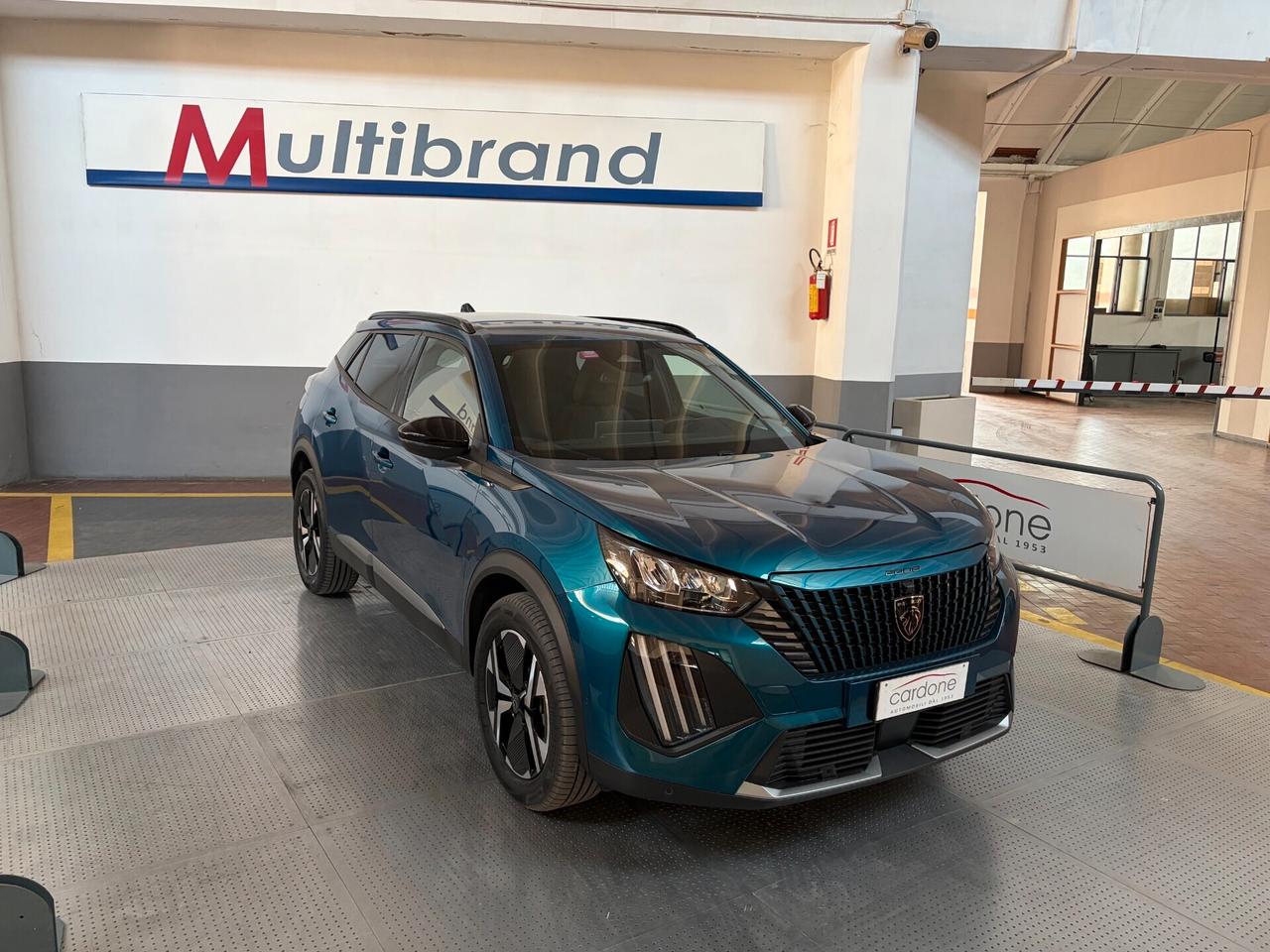 PEUGEOT 2008 HYBRID 145 e-DCS6 ALLURE (1.900 KM, IVA ESPOSTA)