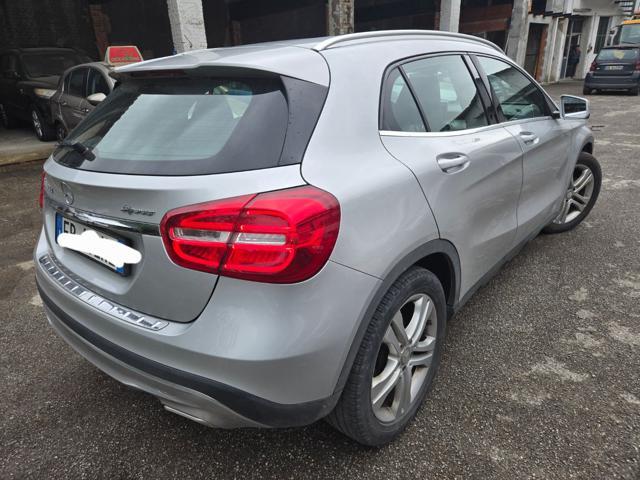 MERCEDES-BENZ GLA 180 d Automatic