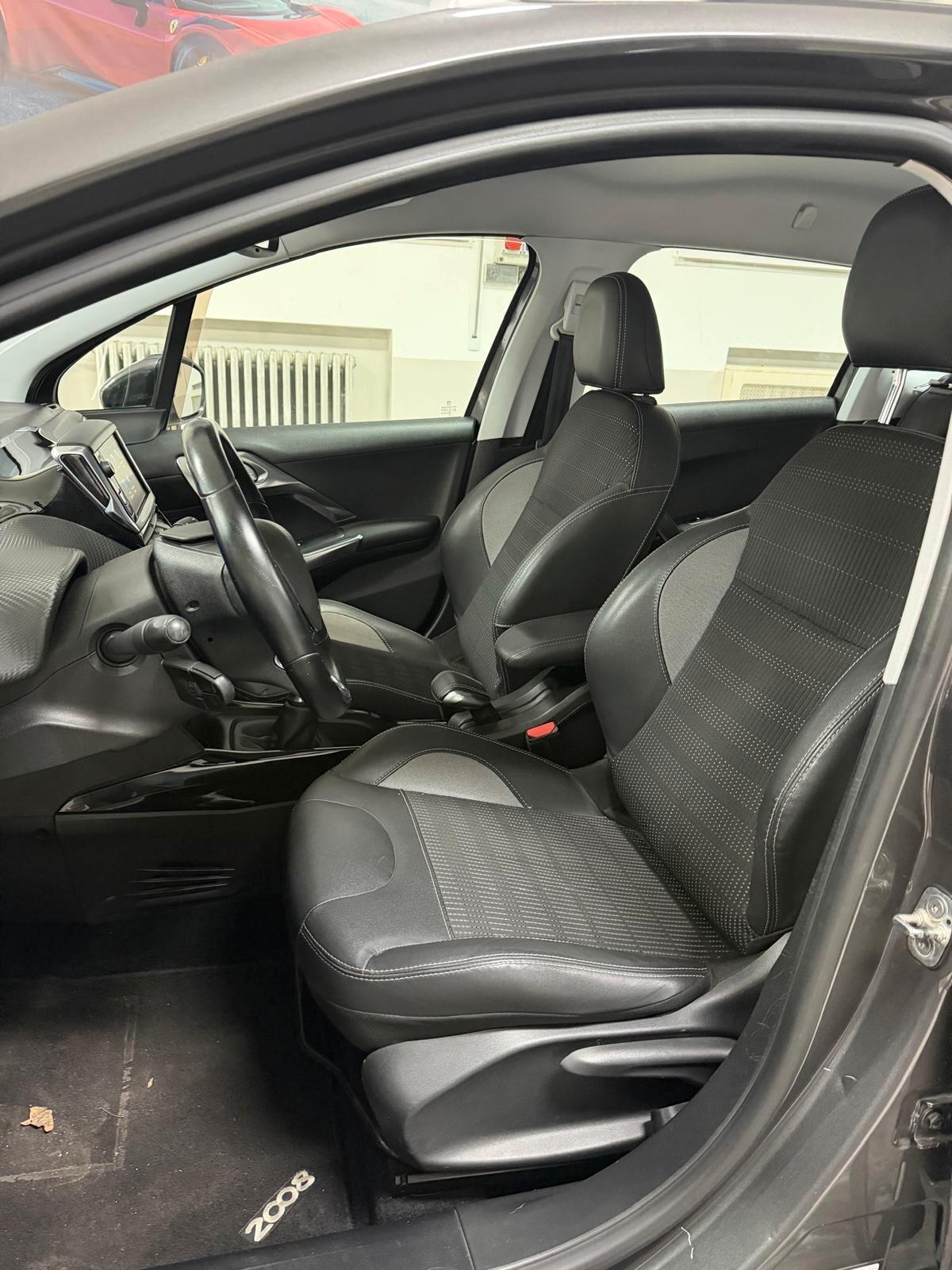 Peugeot 2008 PureTech 82 Allure