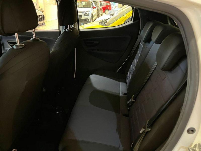 Lancia Ypsilon Ypsilon 1.0 FireFly 5 porte S&S Hybrid Platino