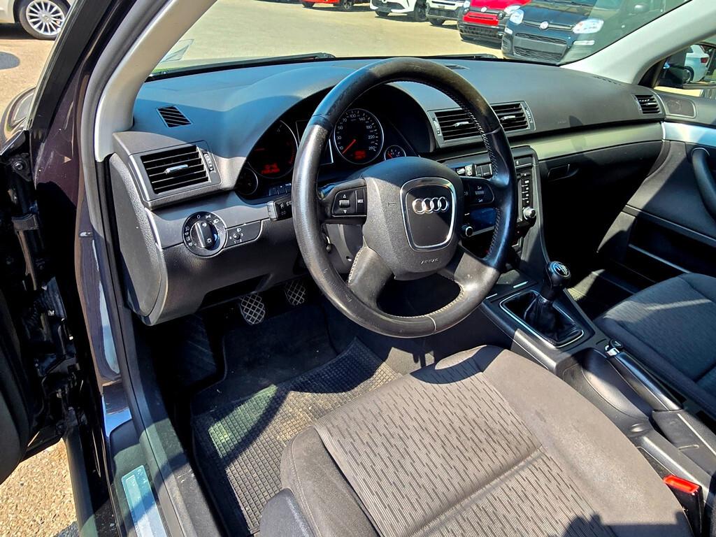 Audi A4 AVANT 2.0 TDI 170CV S LINE