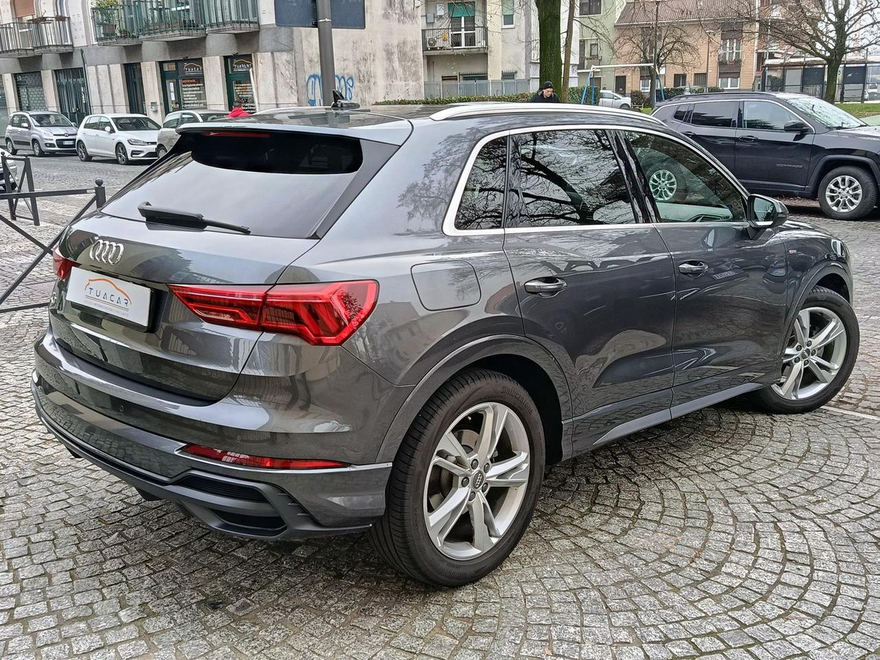 Audi Q3 S Line 2.0 35 TDI #8385