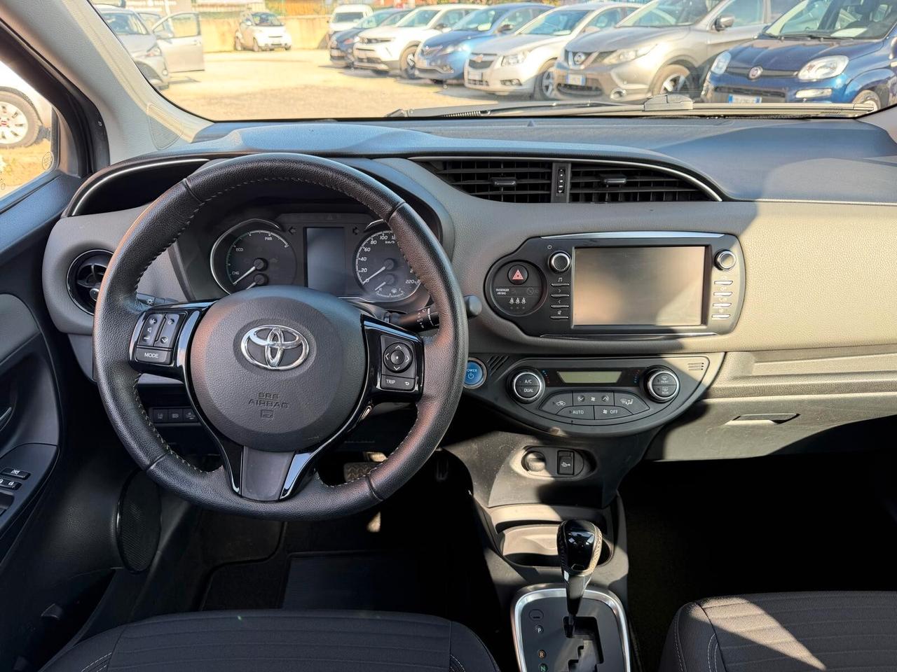 Toyota Yaris 1.5 Hybrid All. Active *CRONOLOGIA TAGLIANDI*