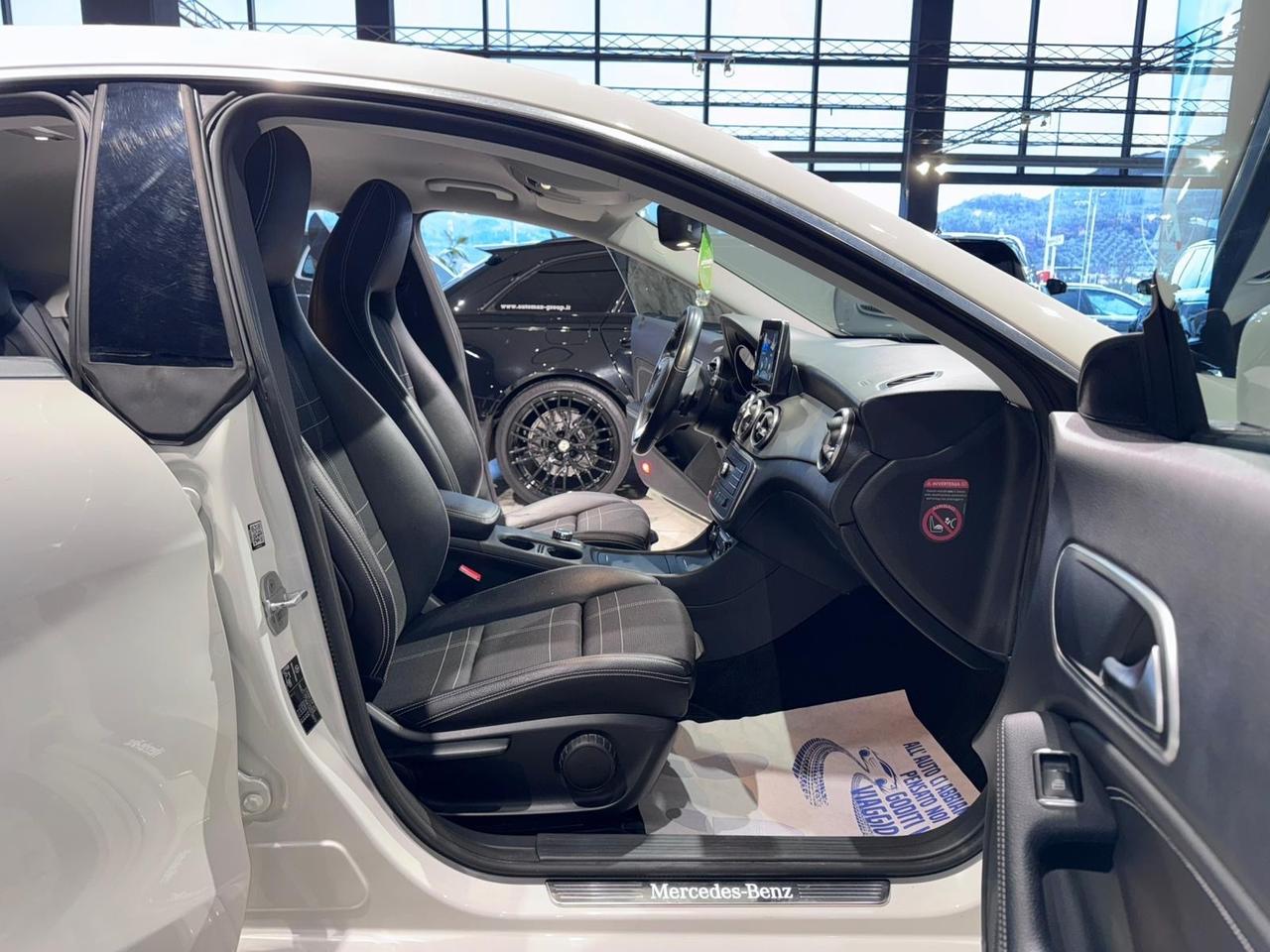 Mercedes-benz CLA 200 d Automatic Premium Dark Night