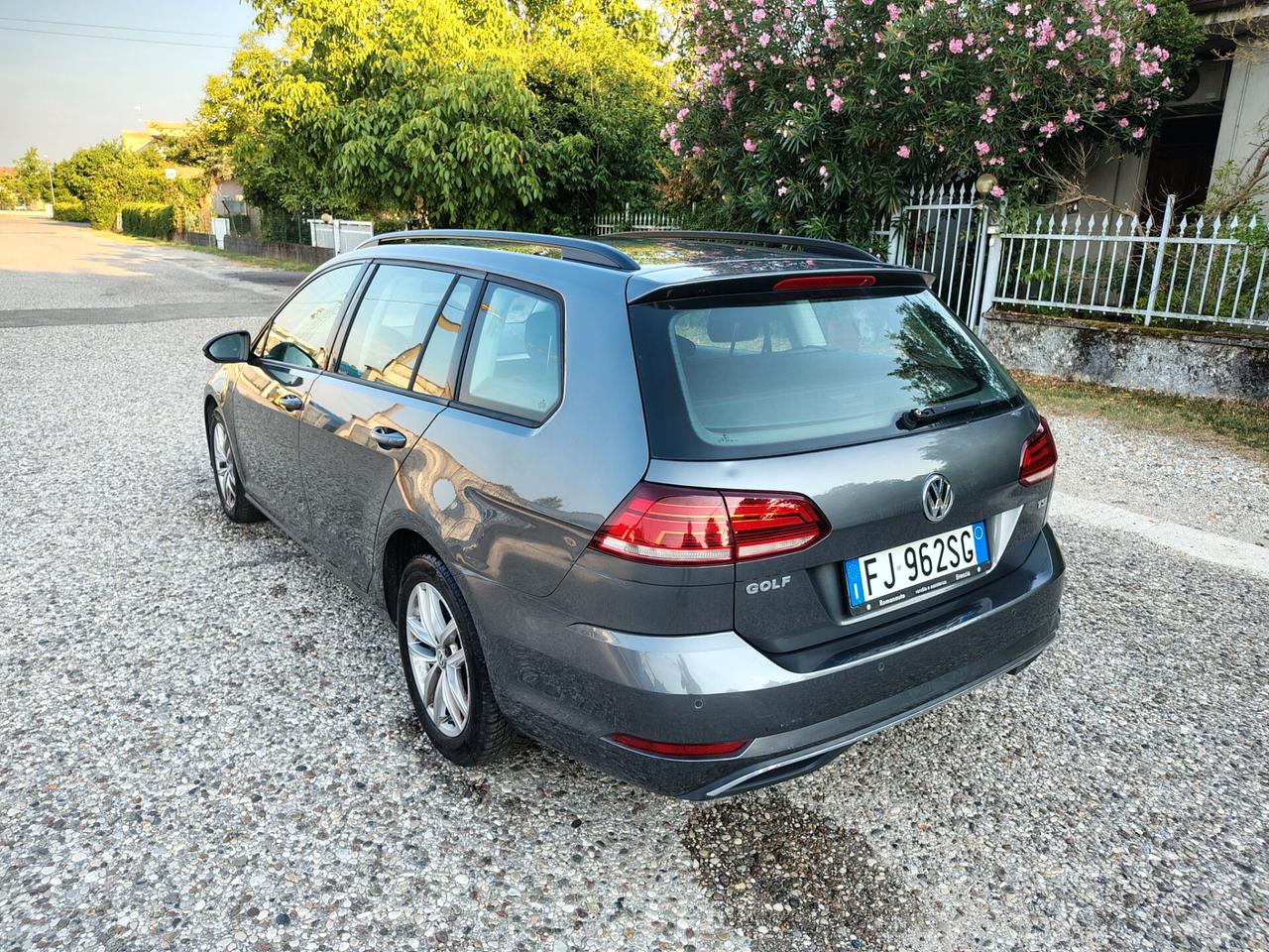 Volkswagen Golf Variant 1.0 TSI 110 CV 5p. Trendline BlueMotion
