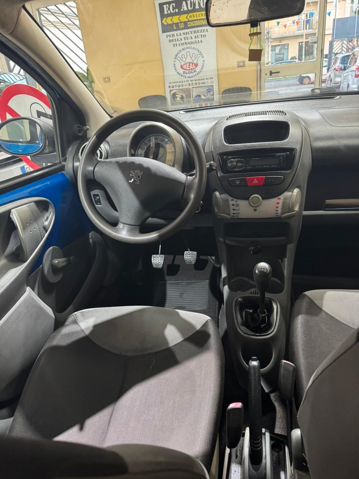 Peugeot 107 1.0 68CV 3p. Sweet Years