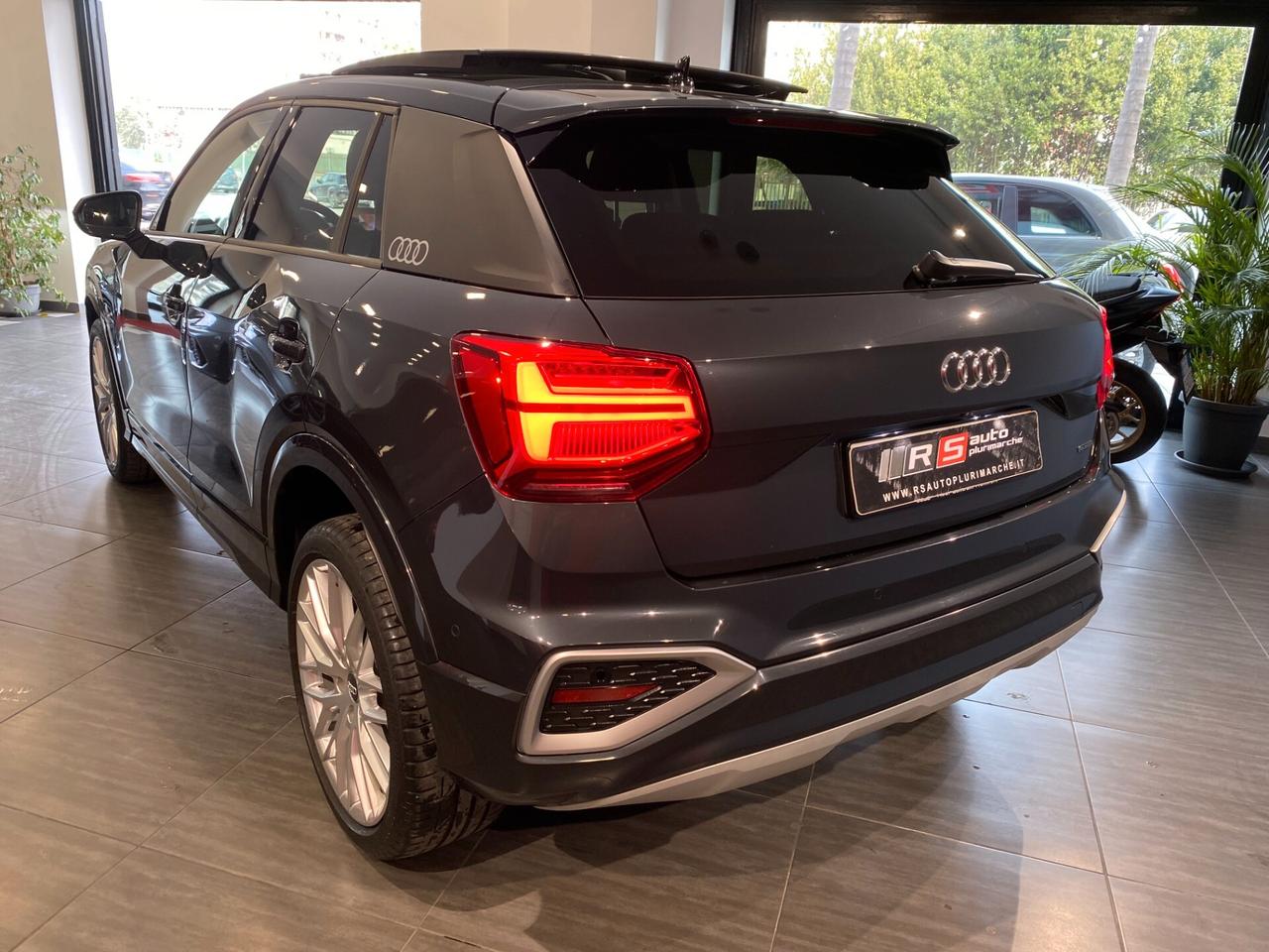 Audi Q2 35 TDI quattro S tronic Sport TETTO