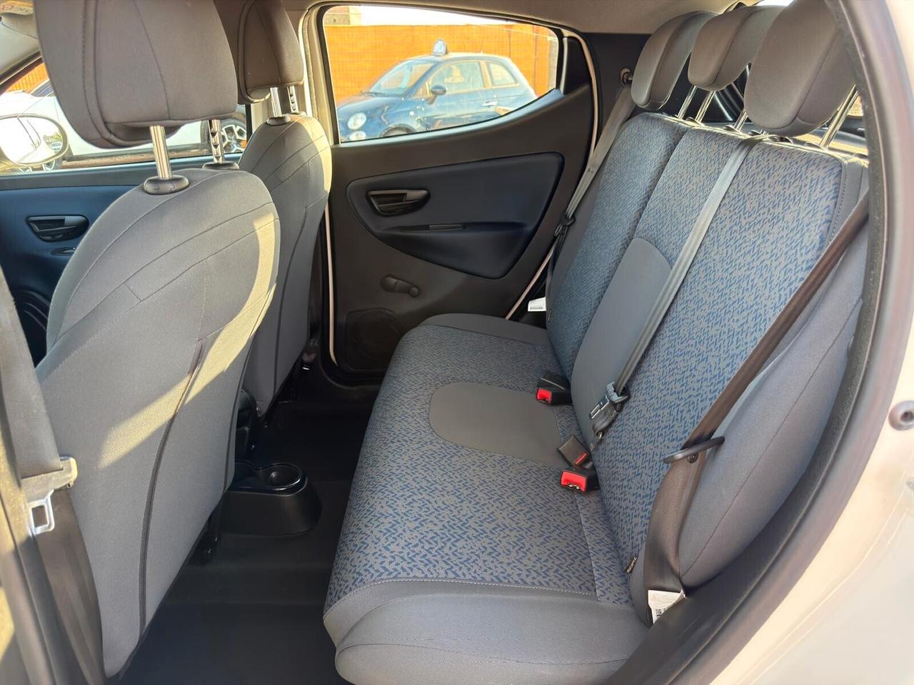 Lancia Ypsilon Hybrid Gold 2023 Nav e Retrocamera