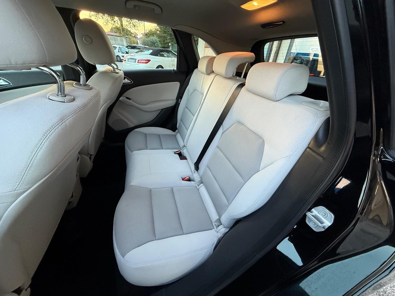 Mercedes-benz B 180 BlueEFFICIENCY Premium