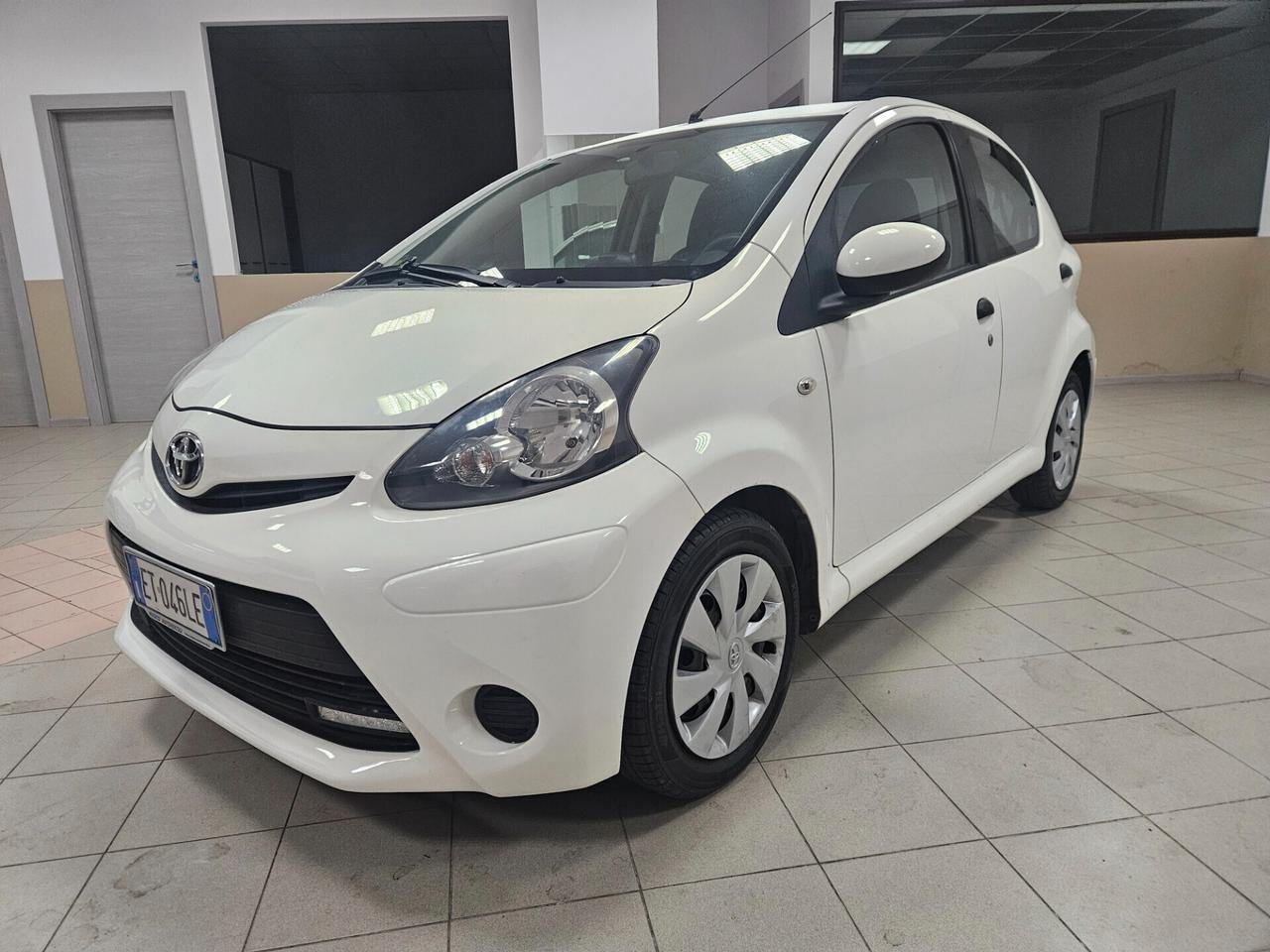 Toyota Aygo 1.0 12V VVT-i 5 porte Cool Soda Connect