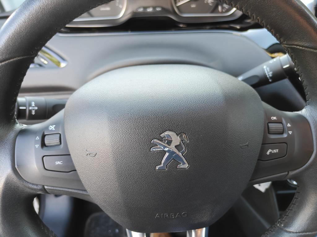 Peugeot 208 5 Porte 208 5p 1.2 puretech Allure 82cv