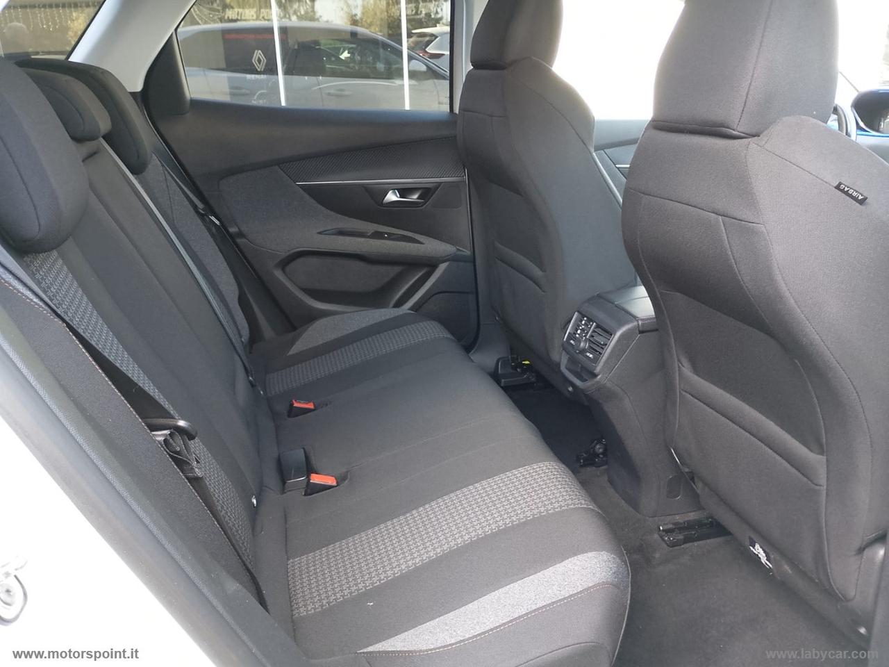 PEUGEOT 3008 BlueHDi 130 S&S Allure