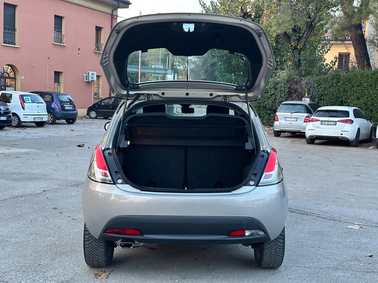 Lancia Ypsilon 1.2 Platinum solo 115mila km