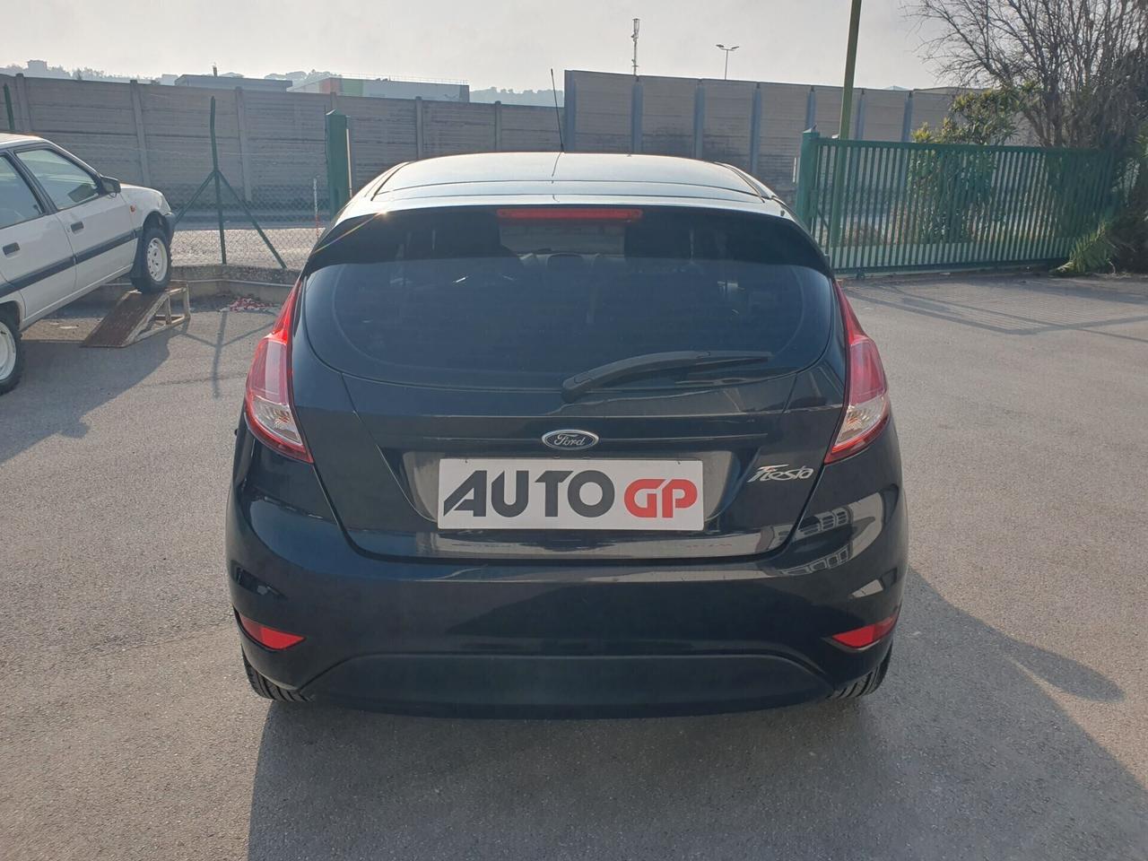 Ford Fiesta 1.5 TDCi 75CV Neopatentati 2015