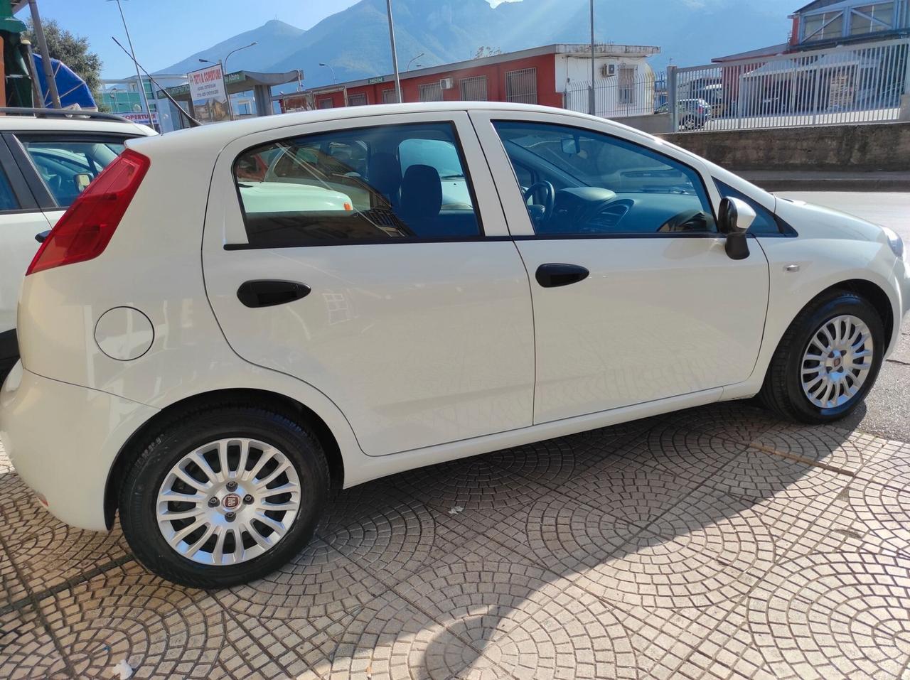 Fiat Punto 2018 1.3 MJT 95cv 2018 Iva deducibile