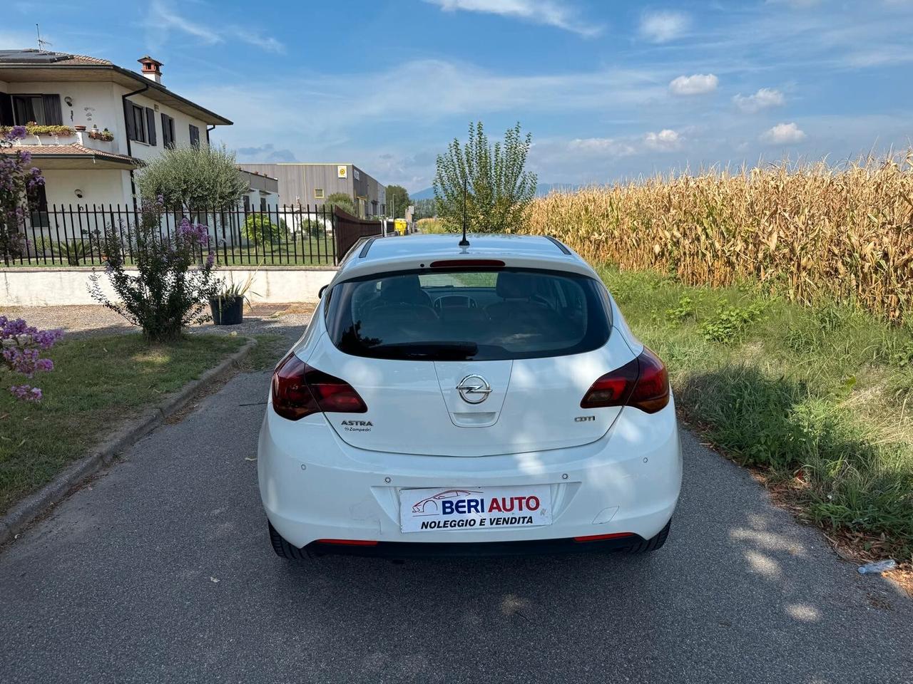 Opel Astra 1.7 CDTI allestimento Cosmo