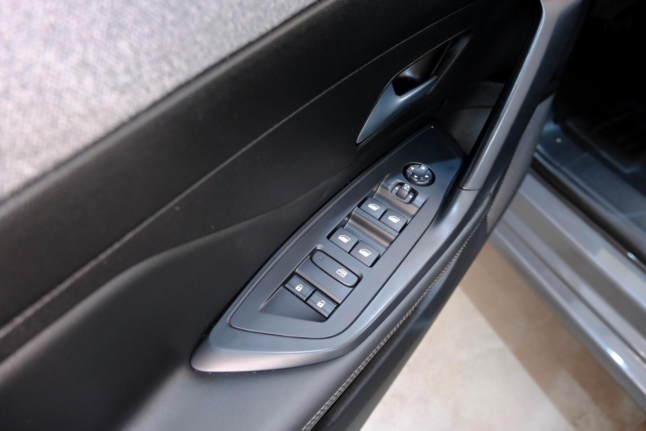 Peugeot 308 1500 BlueHDi 130cv EAT8 F1 ALLURE