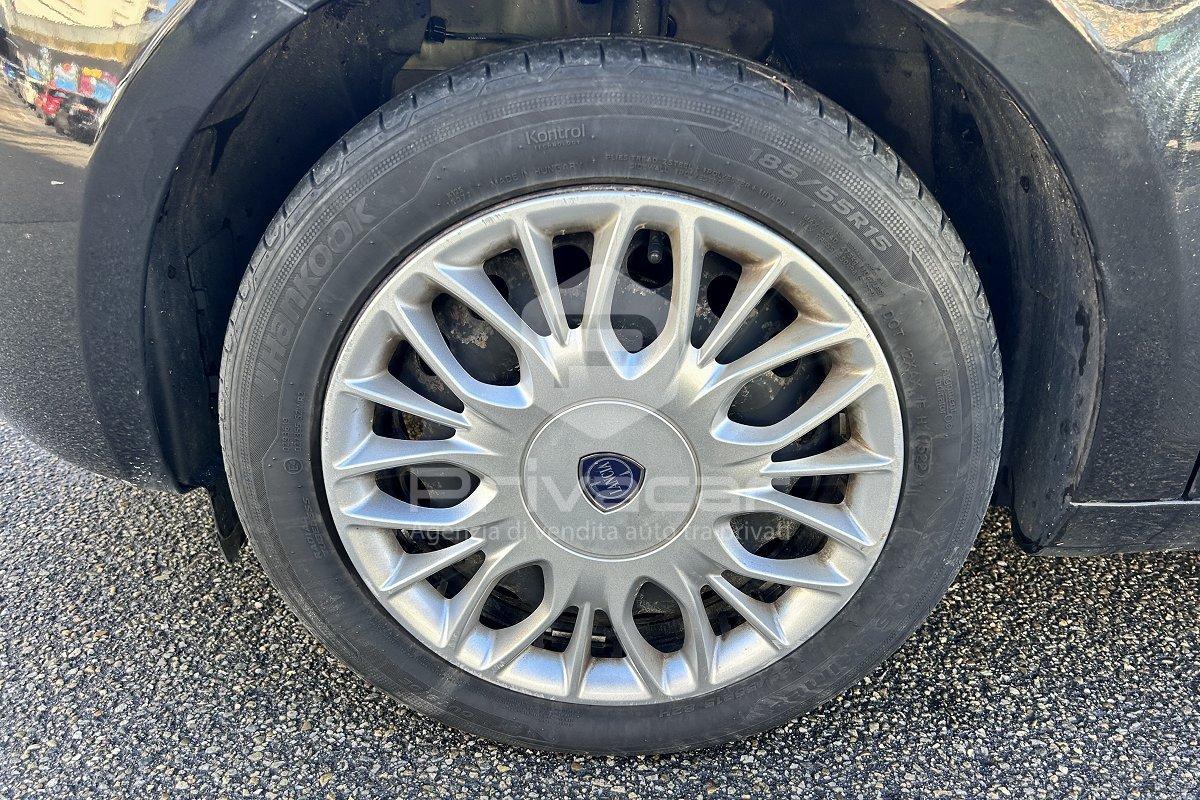 LANCIA Ypsilon 1.3 MJT 16V 95 CV 5 porte S&S Silver