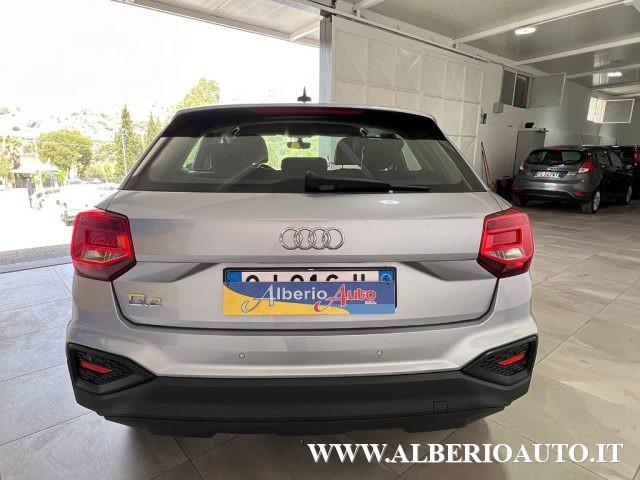 AUDI Q2 30 TDI Business S tronic