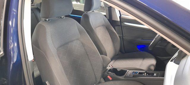 VOLKSWAGEN Golf 2.0 TDI SCR Life Dsg