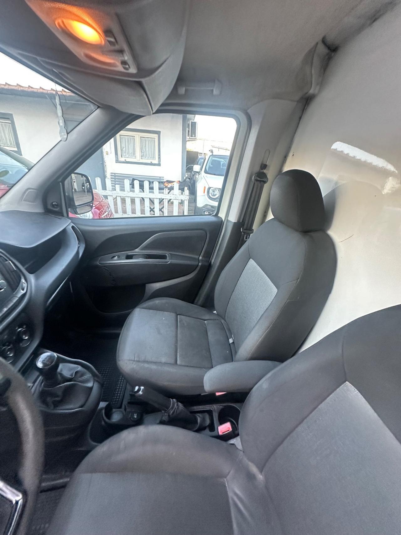 Fiat Doblo coibentato