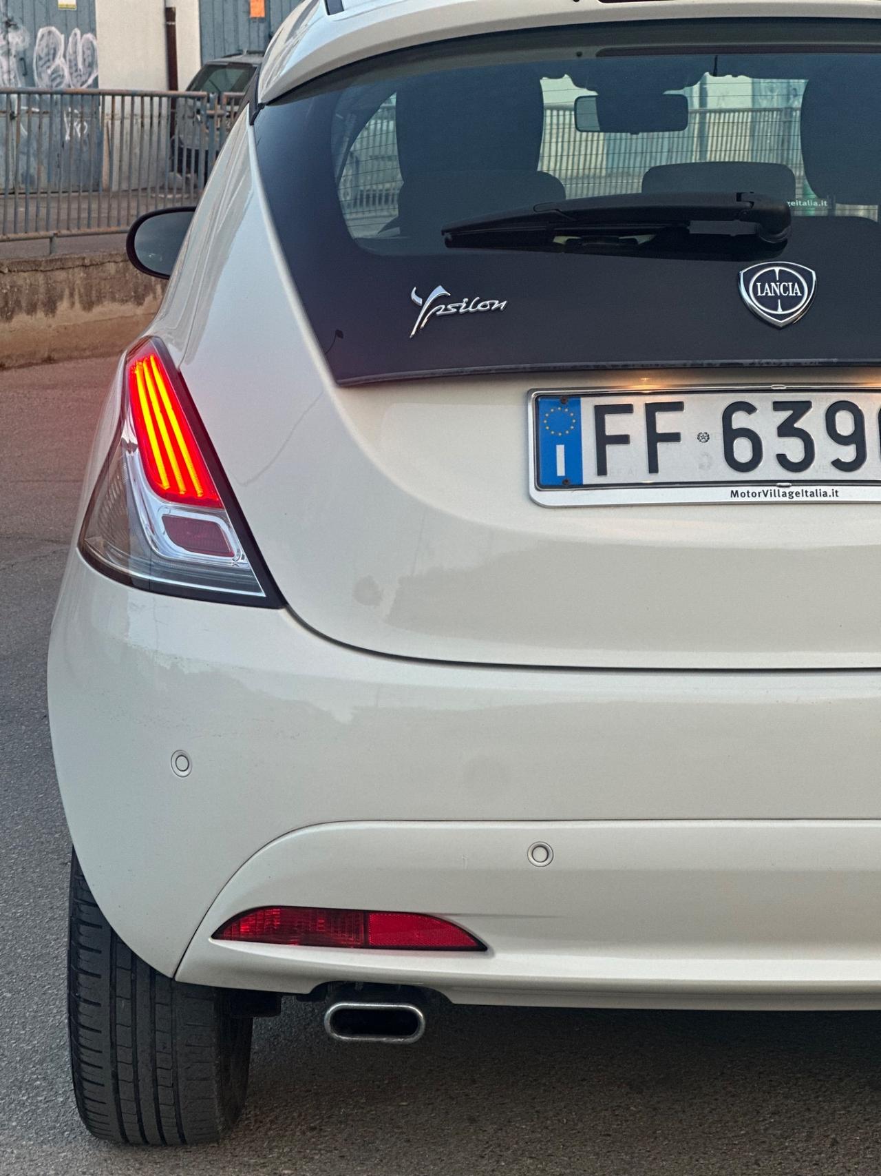 Lancia YPSILON 1.2 GPL 2016 - BELLA