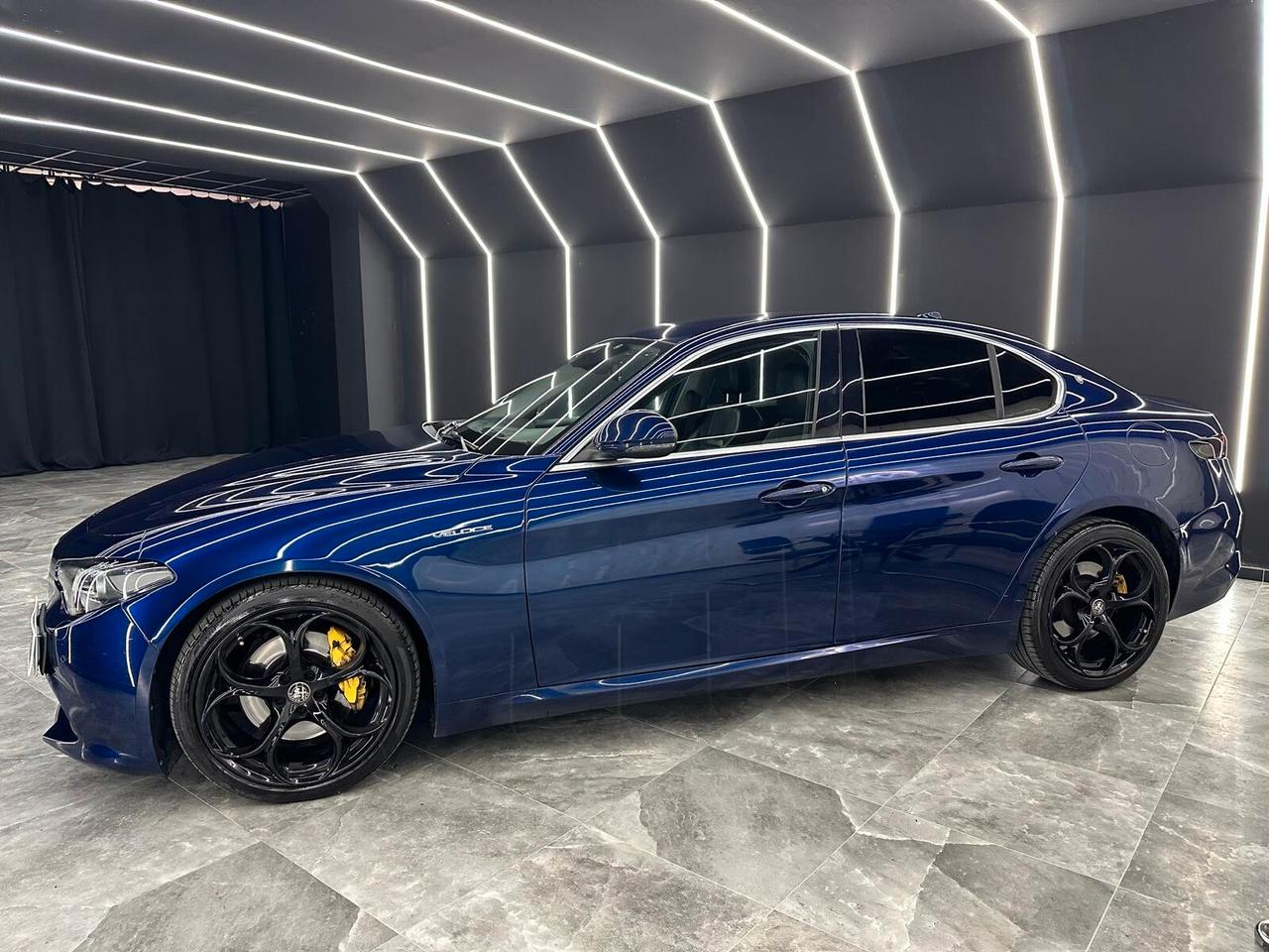 Alfa Romeo Giulia 2.2 Turbodiesel 210 CV AT8 AWD Q4 Veloce