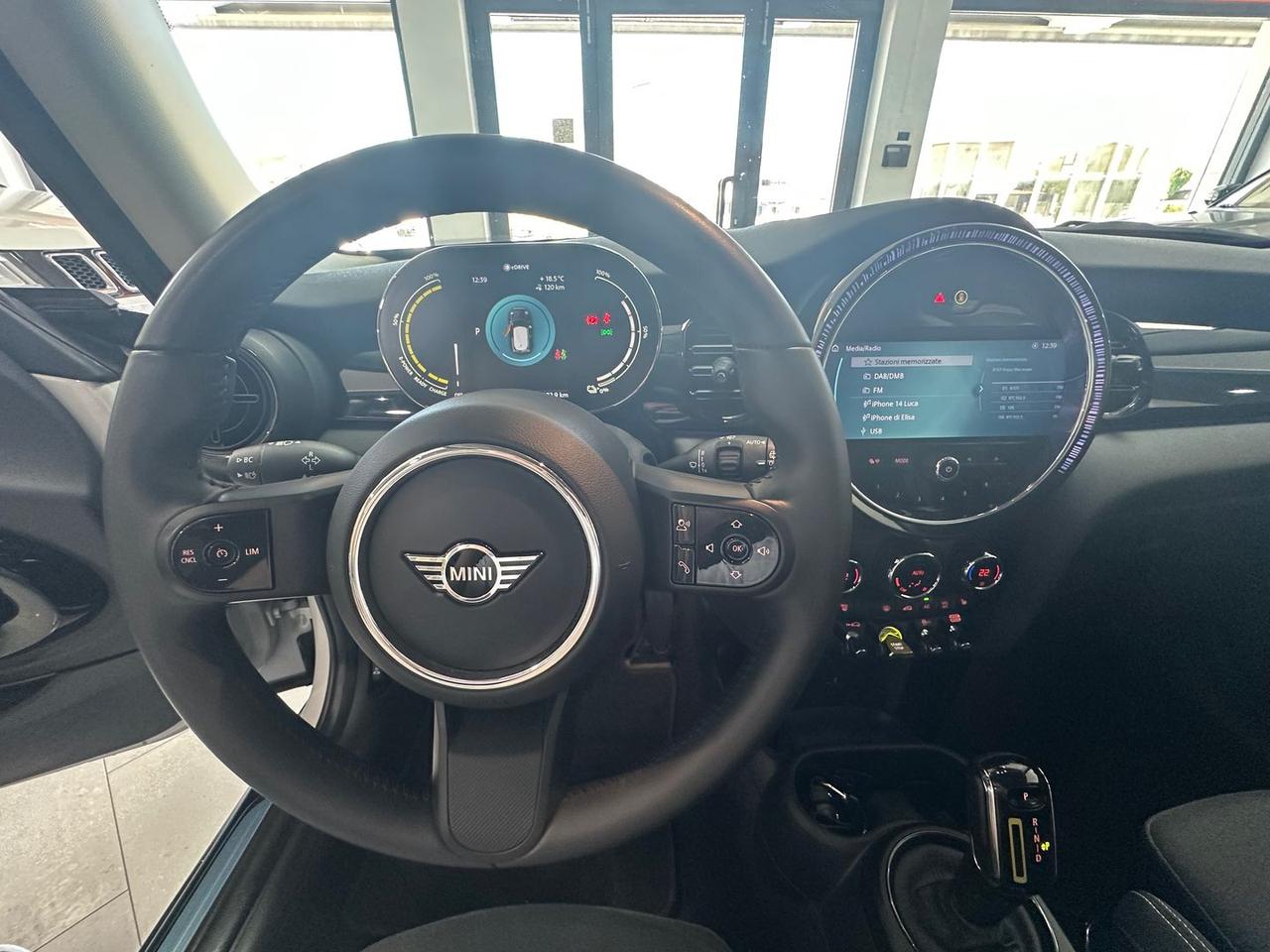 Mini Cooper Classic Cooper SE #6090