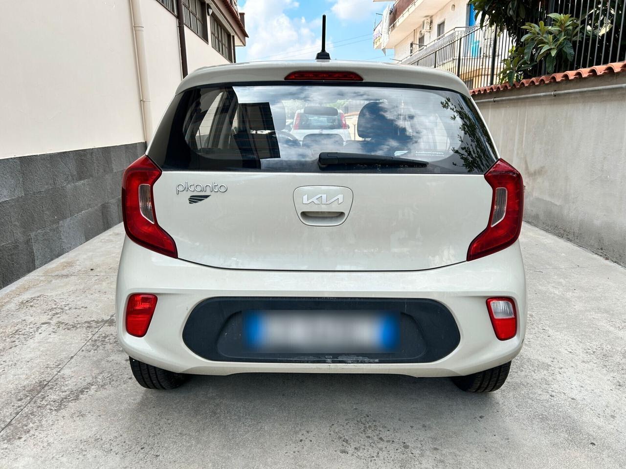 KIA PICANTO 1.0 Benzina 65CV - 2024 Incidentata