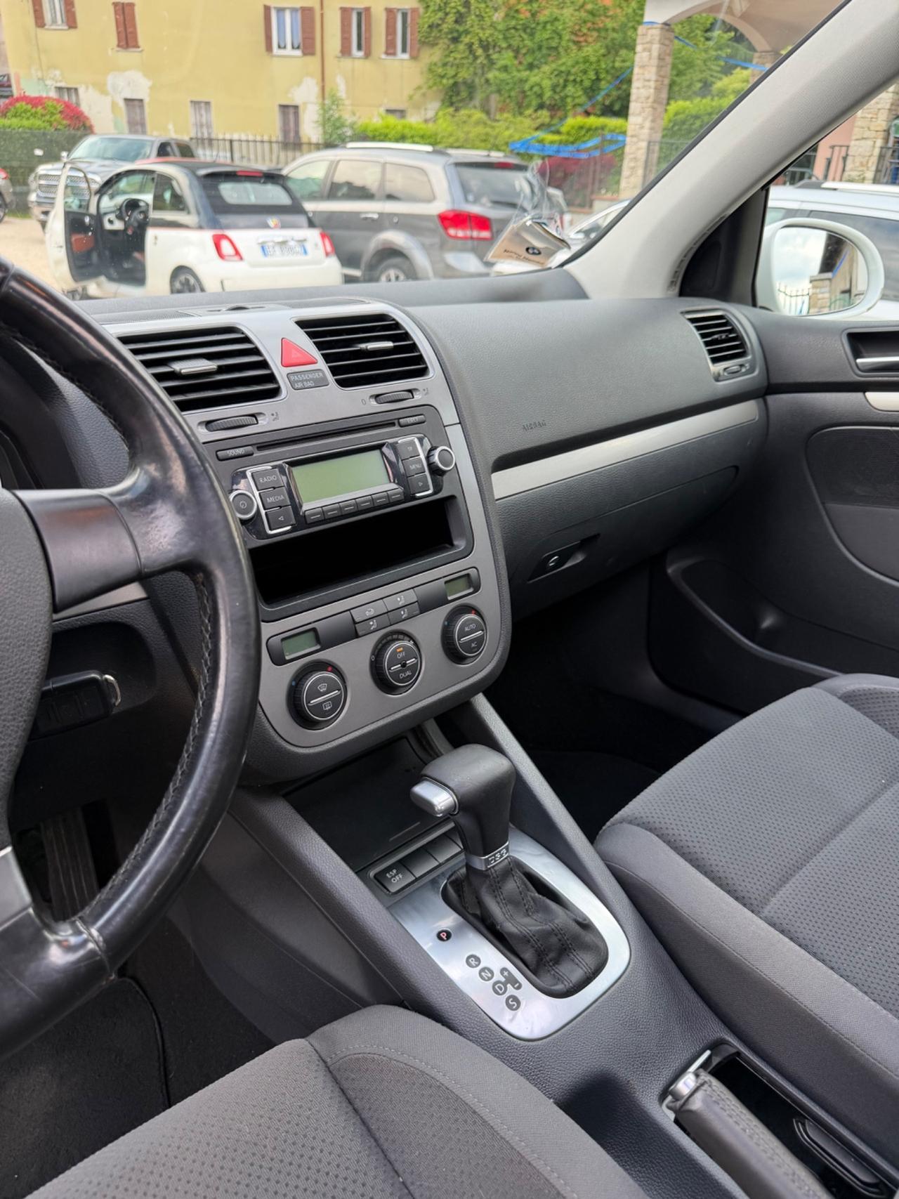 Volkswagen GOLF TSI AUTO TETTO 5p. SPORTLINE KMCERT
