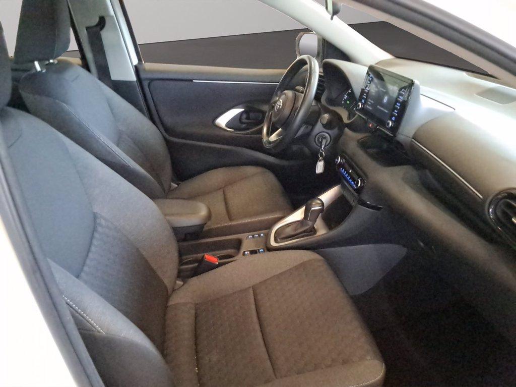 TOYOTA Yaris 1.5h active del 2023