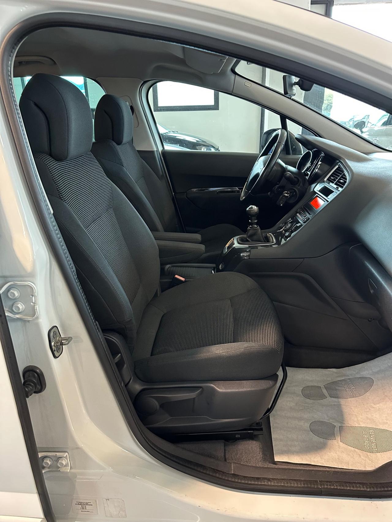 Peugeot 5008 BlueHDi 120 S&S Allure