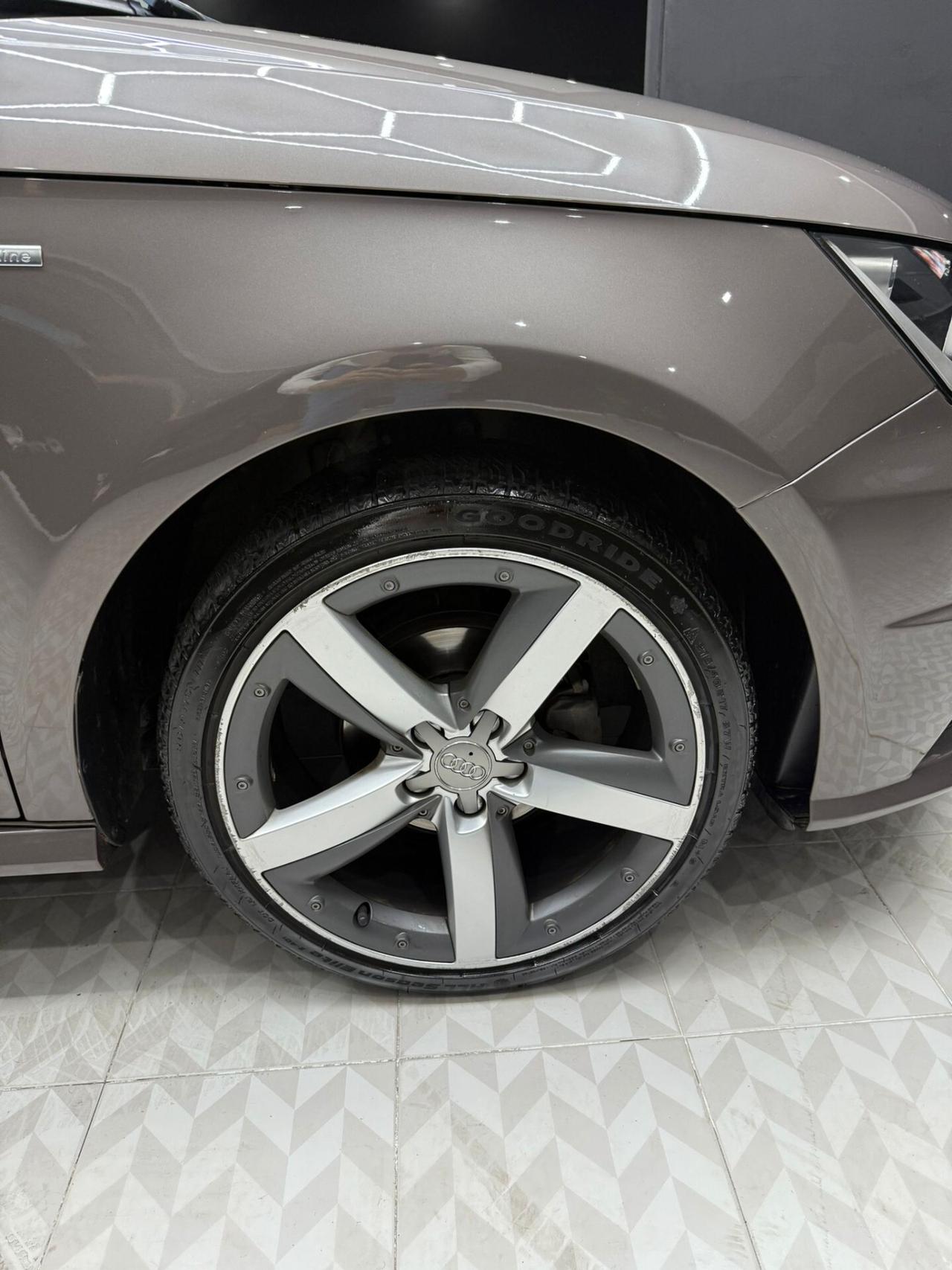 Audi A1 1.0 TFSI ultra Admired