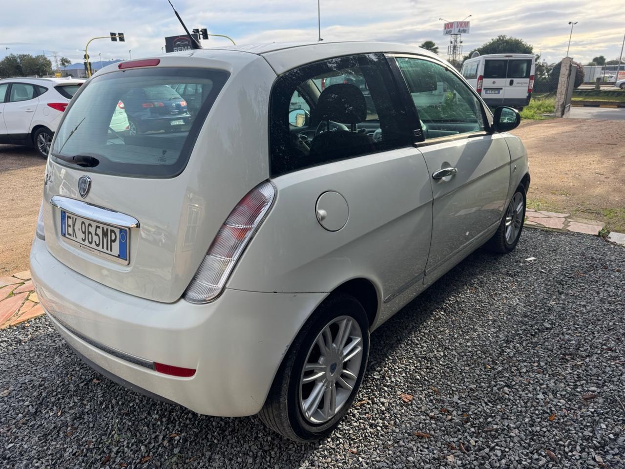 Lancia Ypsilon 1.2 69 PLATINUM