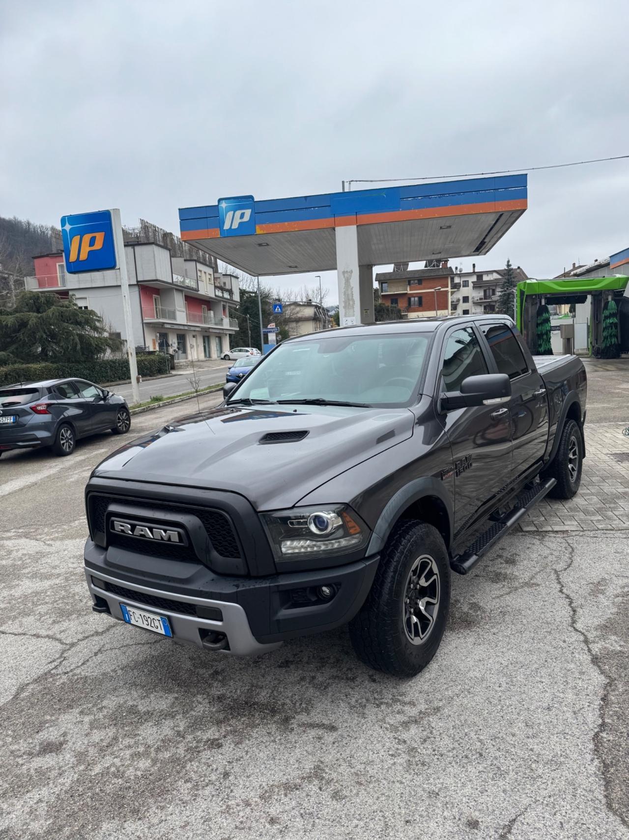 Dodge RAM Rebel 5.7 hemi benzina GPL Tetto